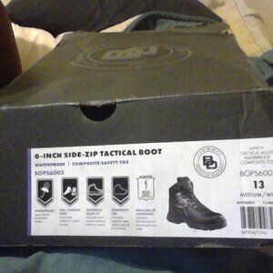 TACTICAL BOOTS SIZE 13